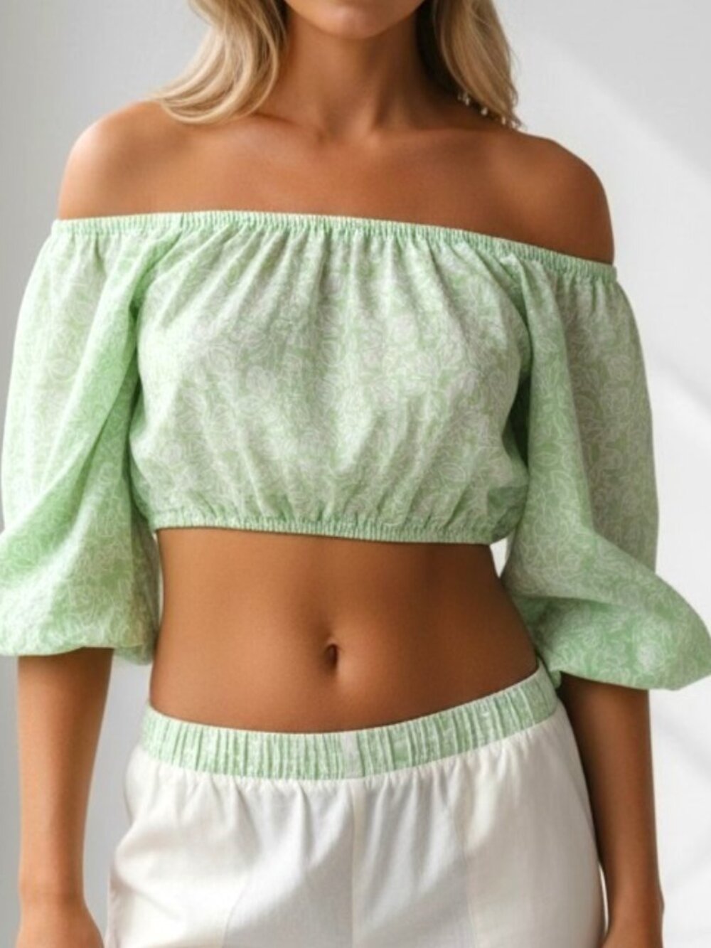 Billabong Tropic Sun Crop Top Honey Dew Size Large Gently Used